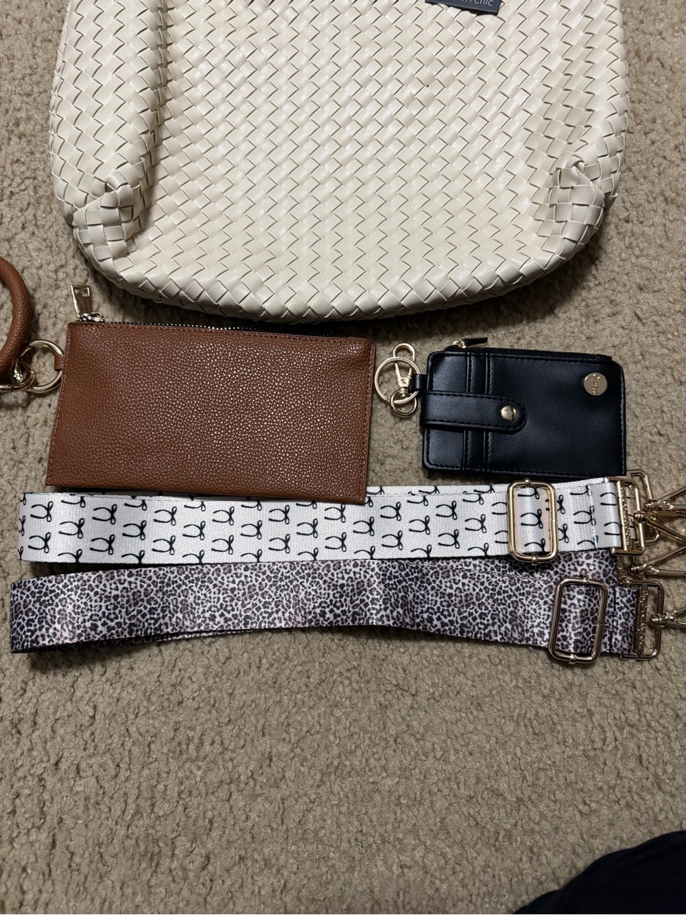 Modern and chic Woven Cream Shoulder Bag with Braided Handle and straps - Picture 2 of 5